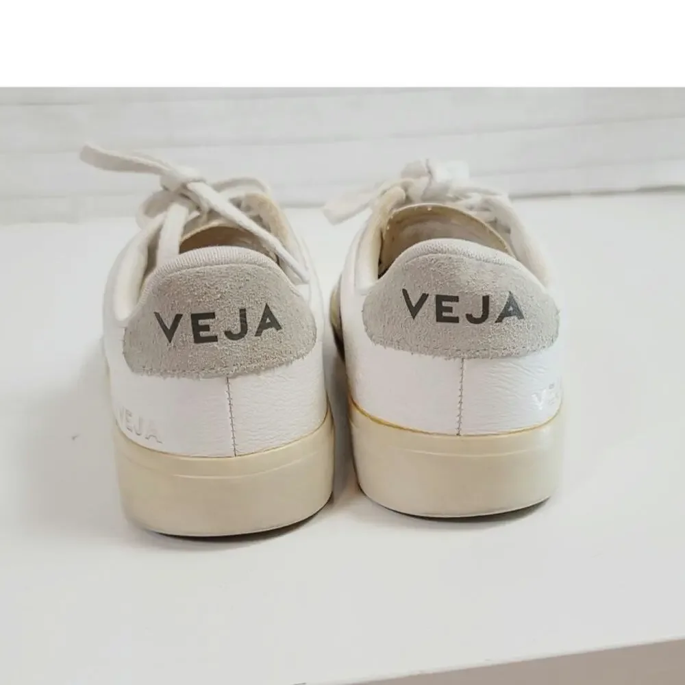 VEJAS CAMPO LEATHER SNEAKERS IN WHITE/GRAY, SZ 5